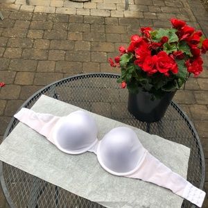 Victoria Secret | Bio Fit Multi-way Bra